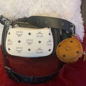 MCM Visetos Essential Multi Pochette Crossbody